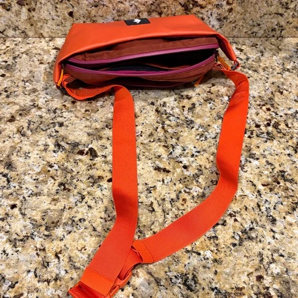 Cotopaxi Belt Bag - Picture 4 of 4